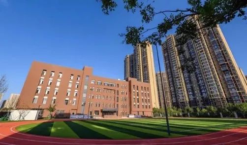 新風(fēng)系統(tǒng)案例——西安市雁塔區(qū)第一中學(xué)